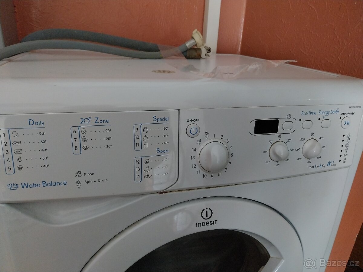Pračka Indesit