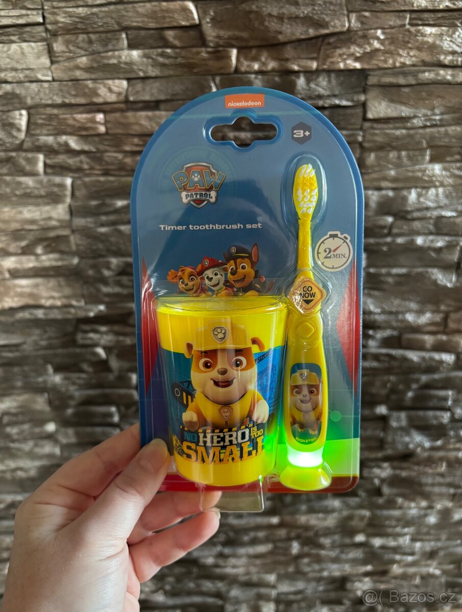 Nové svítící kartáček Tlapková patrola Rubble