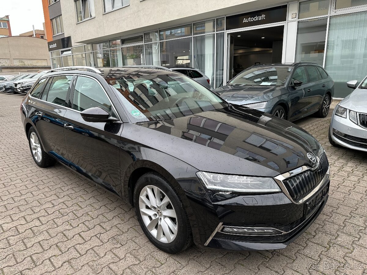 Škoda Superb 3 Combi iV Style 1.4TSI 150kW DSG ACC kamera
