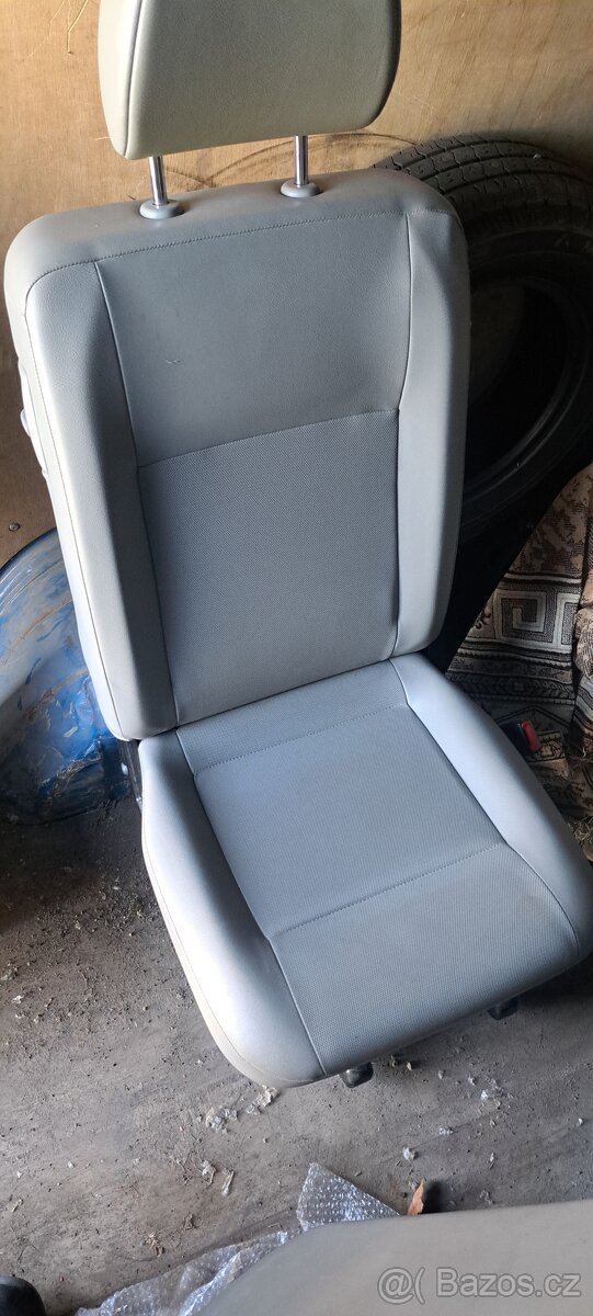 Zadní jednodsedadlo sklopné VW T5 , T6