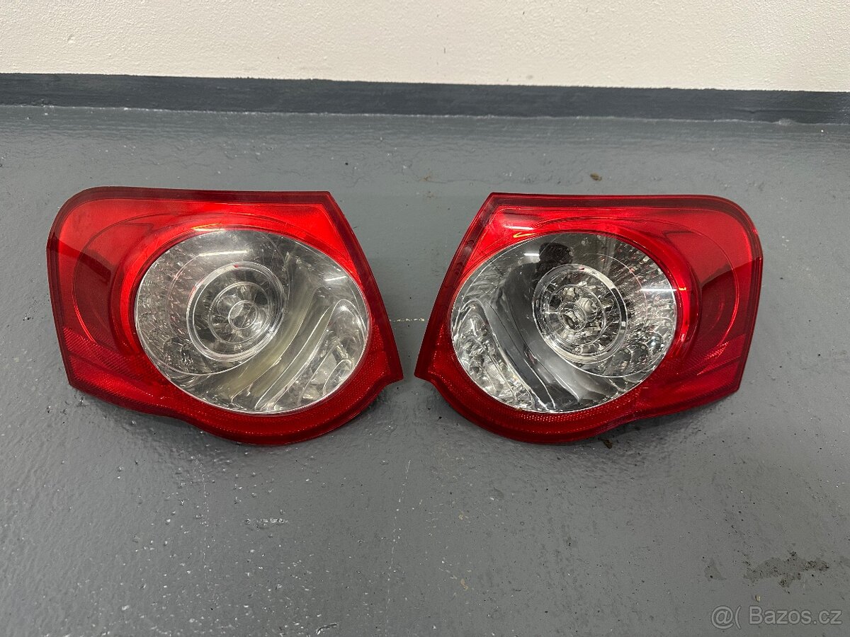 VW Passat B6 combi zadní světla