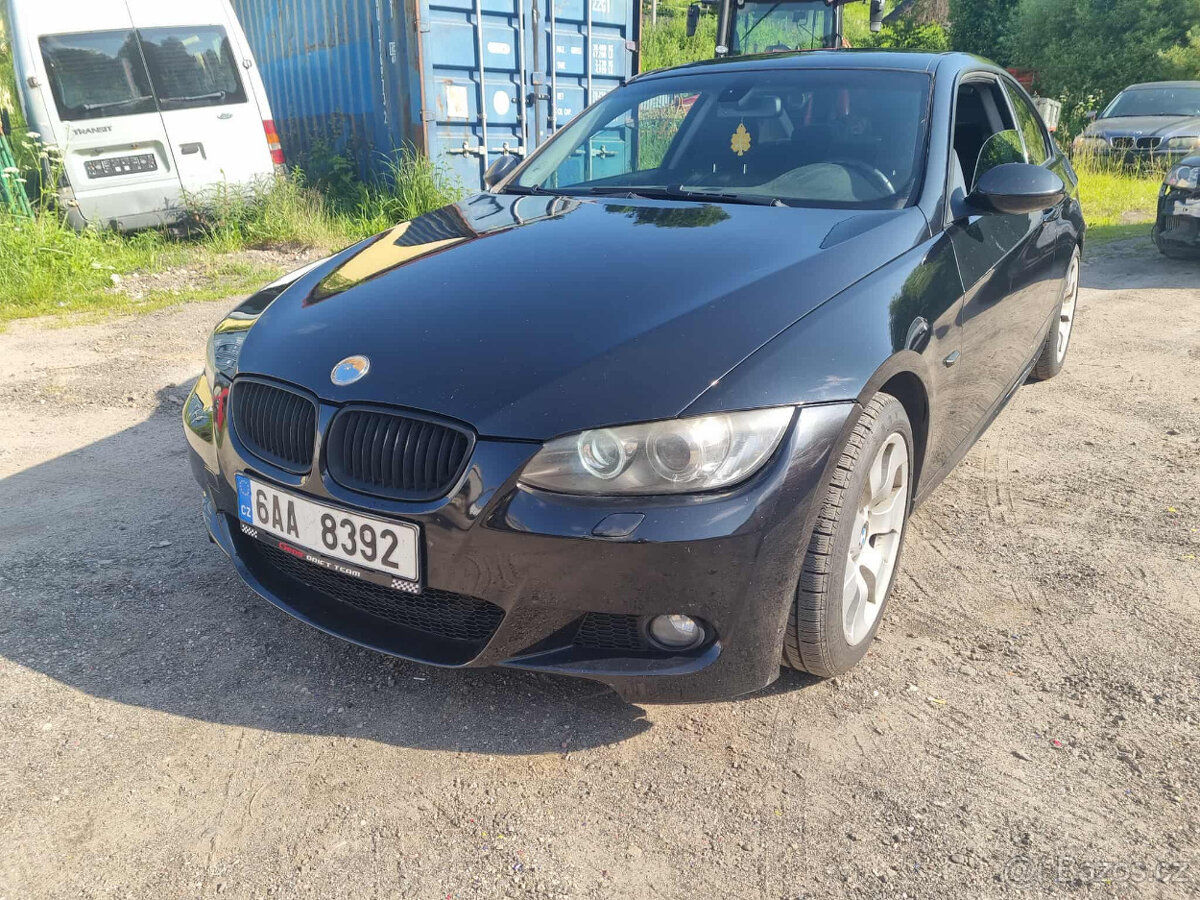BMW E92 320i