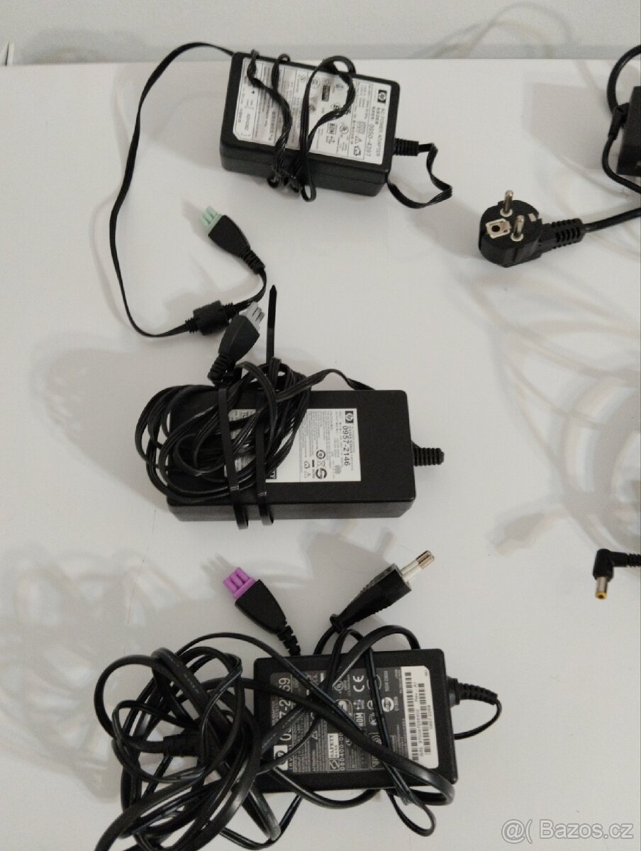Adaptéry a kabely k pc