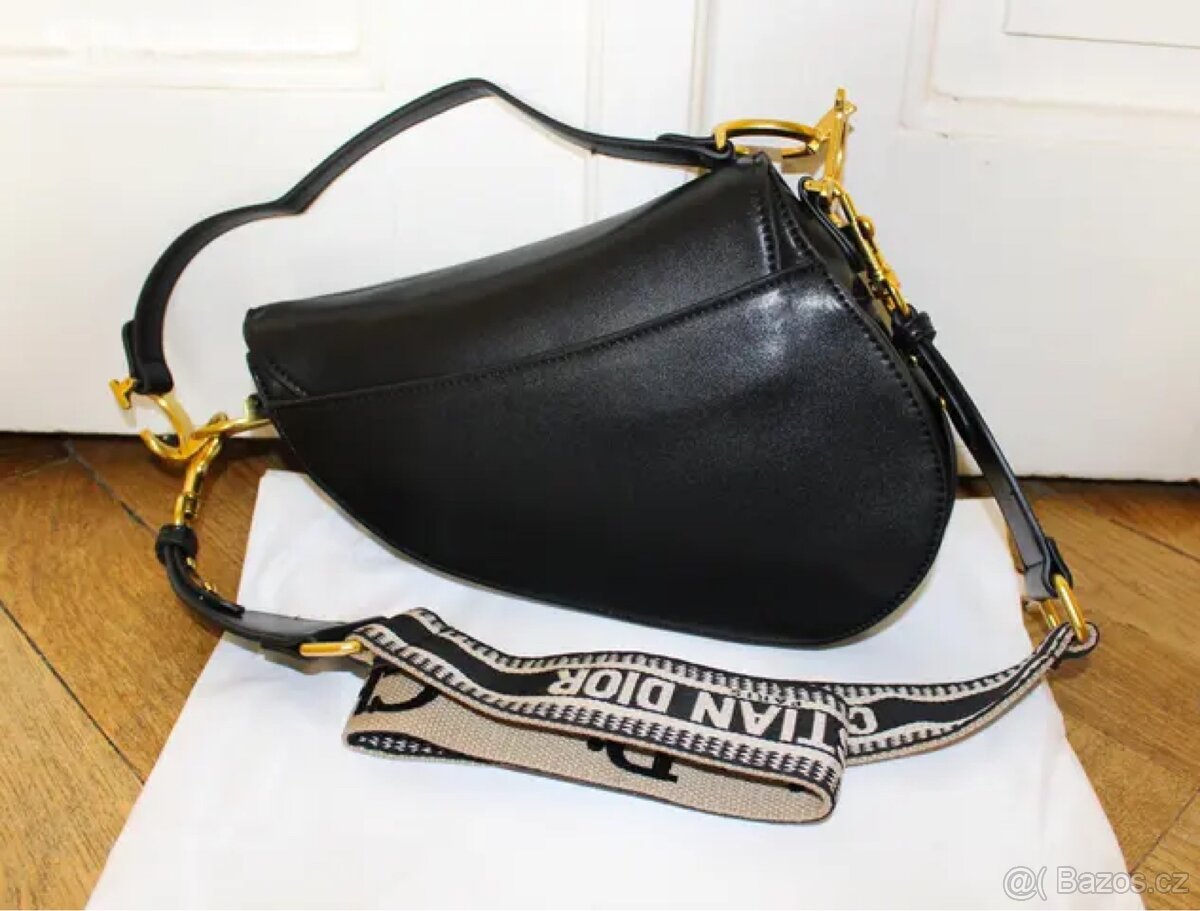 Dior kabelka saddle