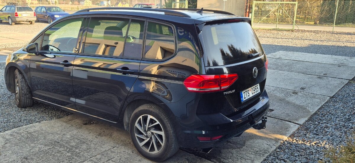 VW Touran 1.2 TSi/81KW,7 míst.Facelift