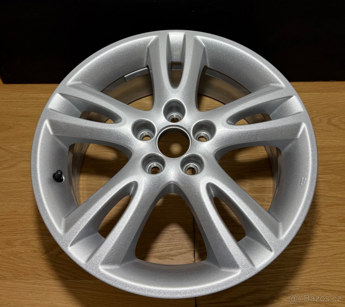 Škoda Fabia 2 originál nový hliníkový disk 16”