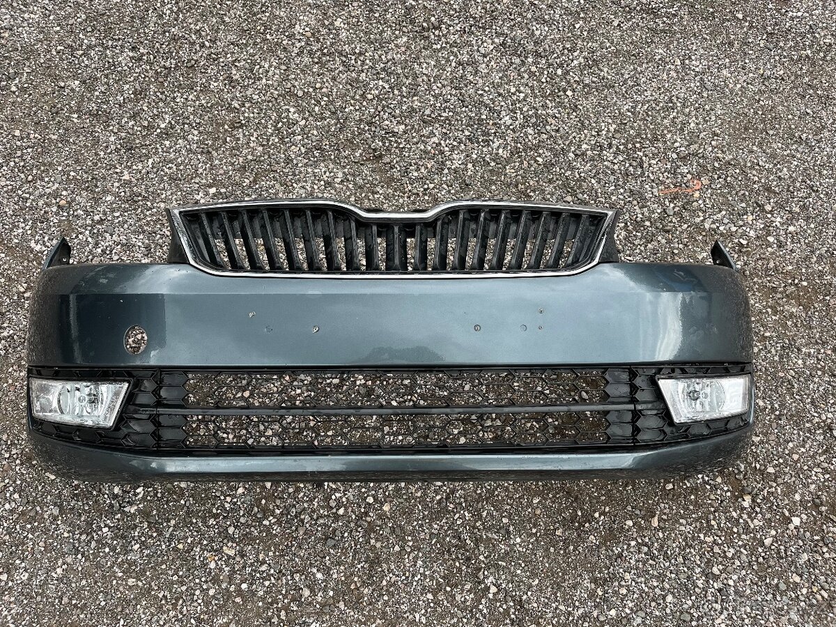 Škoda Rapid kompletní nárazník