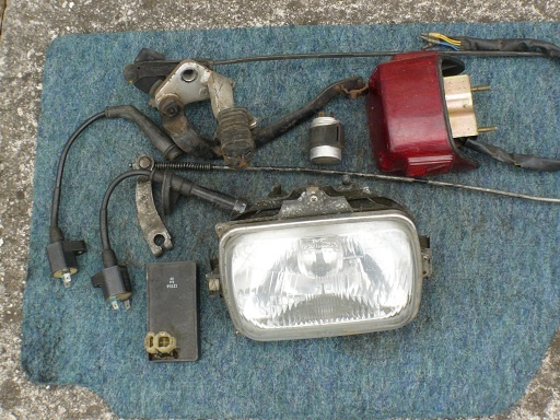 Honda Transalp 600V, r. 1990 - díly