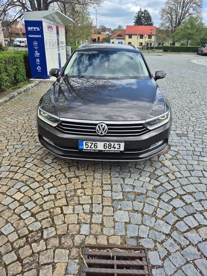 VW Passat B8 2.0TDI 140kw DSG, Full Led, r.v 2016