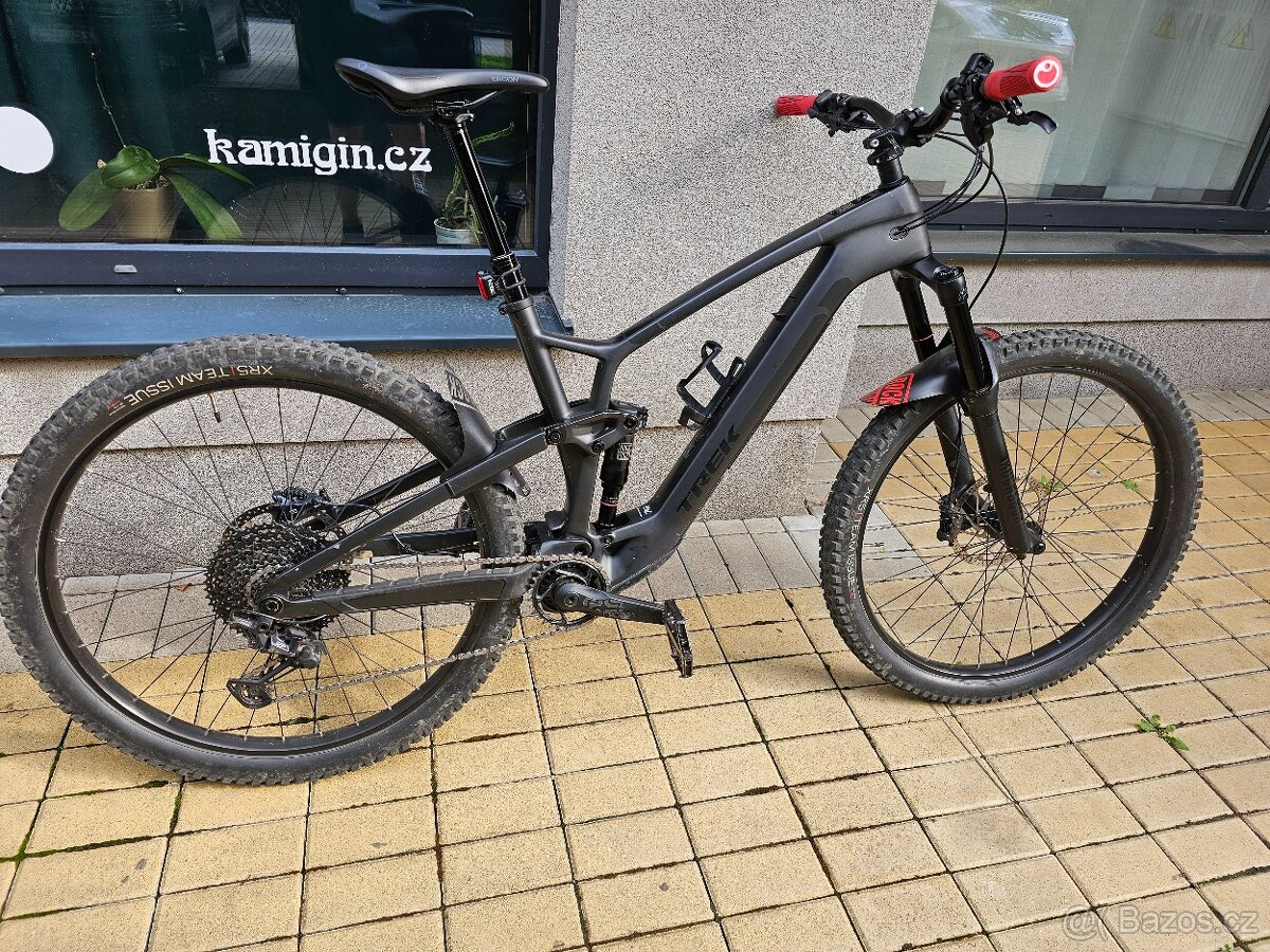 TREK FUEL EXE 9.5 XL (záruka) + upgrade