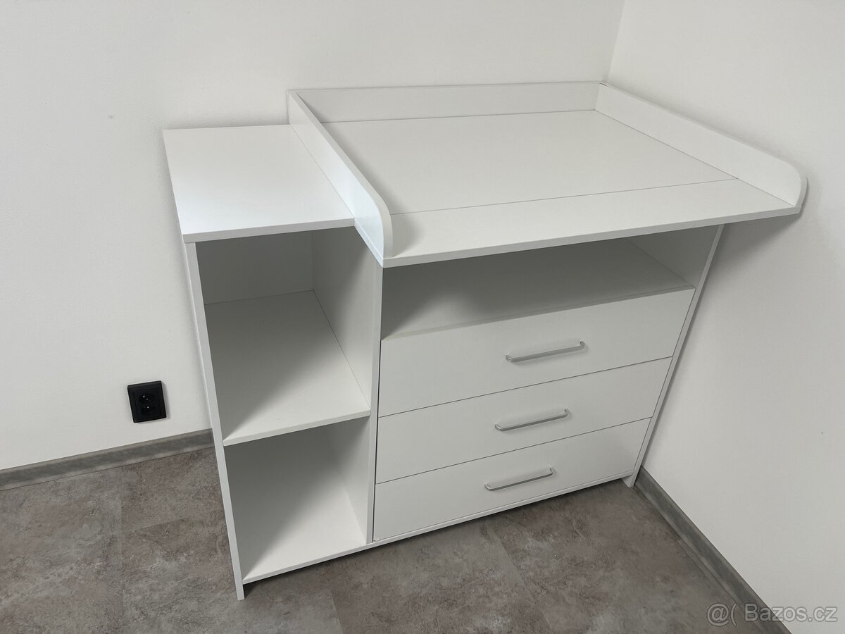 Přebalovací komoda