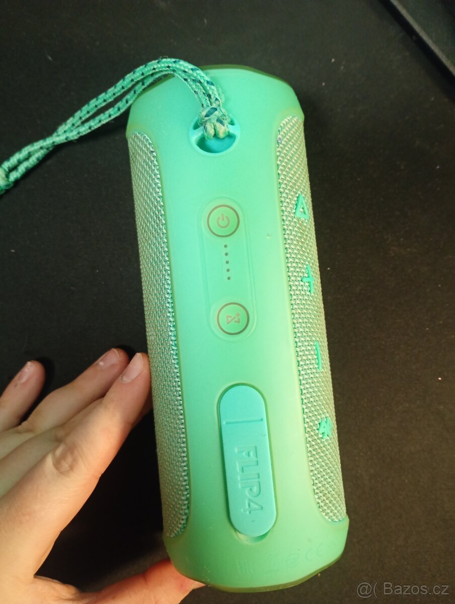 JBL flip 4
