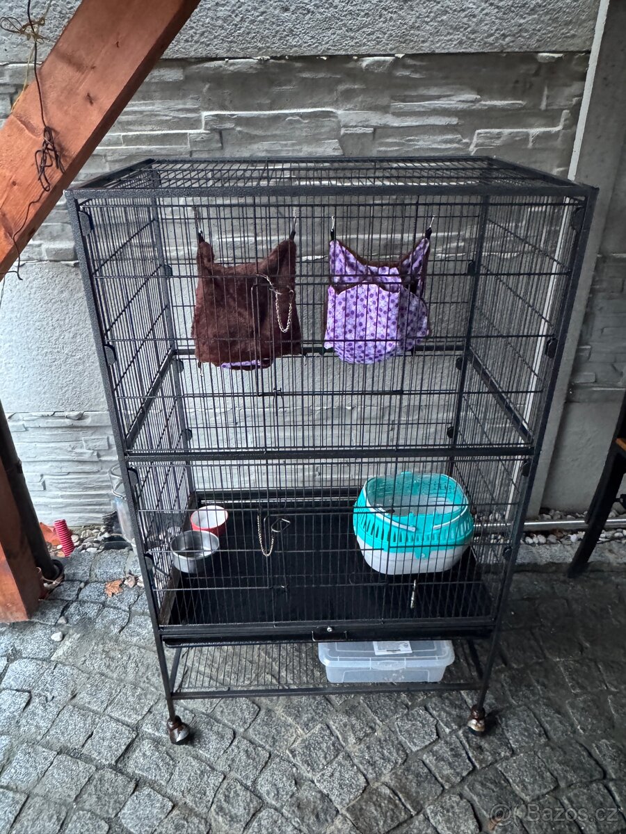 Klec s příslušenstvím pro hlodavce, fretky nebo ptactvo