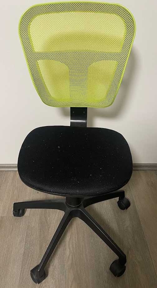 Dětská židle k psacímu stolu