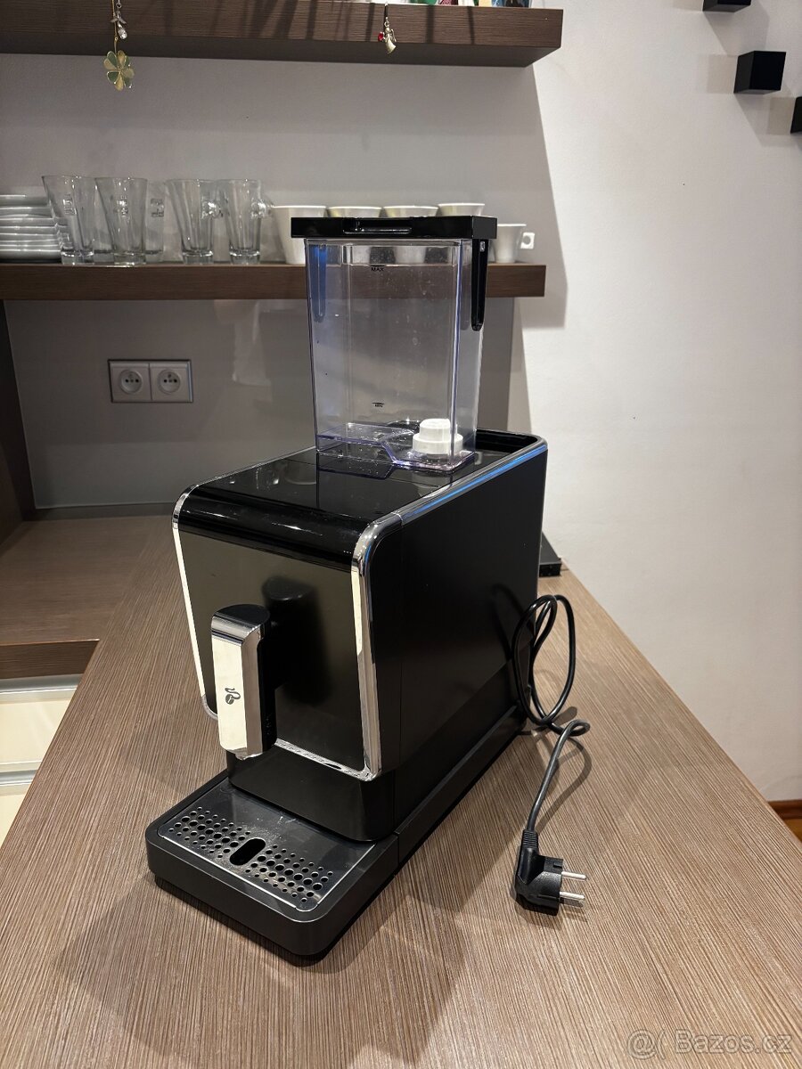 Kávovar na kapsle - Tchibo