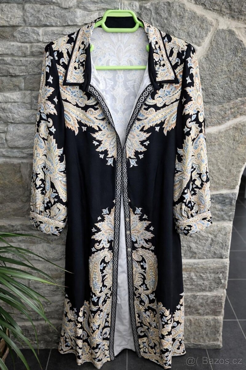 Nádherné nové šatičky