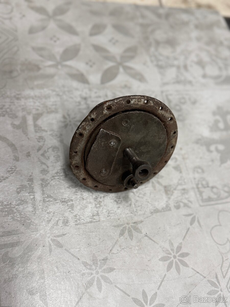 Čz předválečná - střed kola
