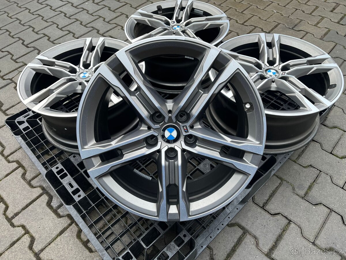 BMW 1 ,,M" kola 18"