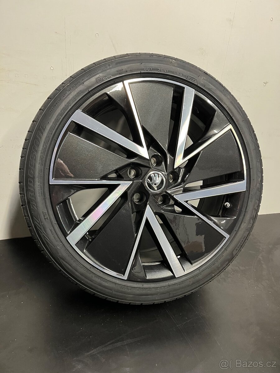 Superb R19 Nová letní sada