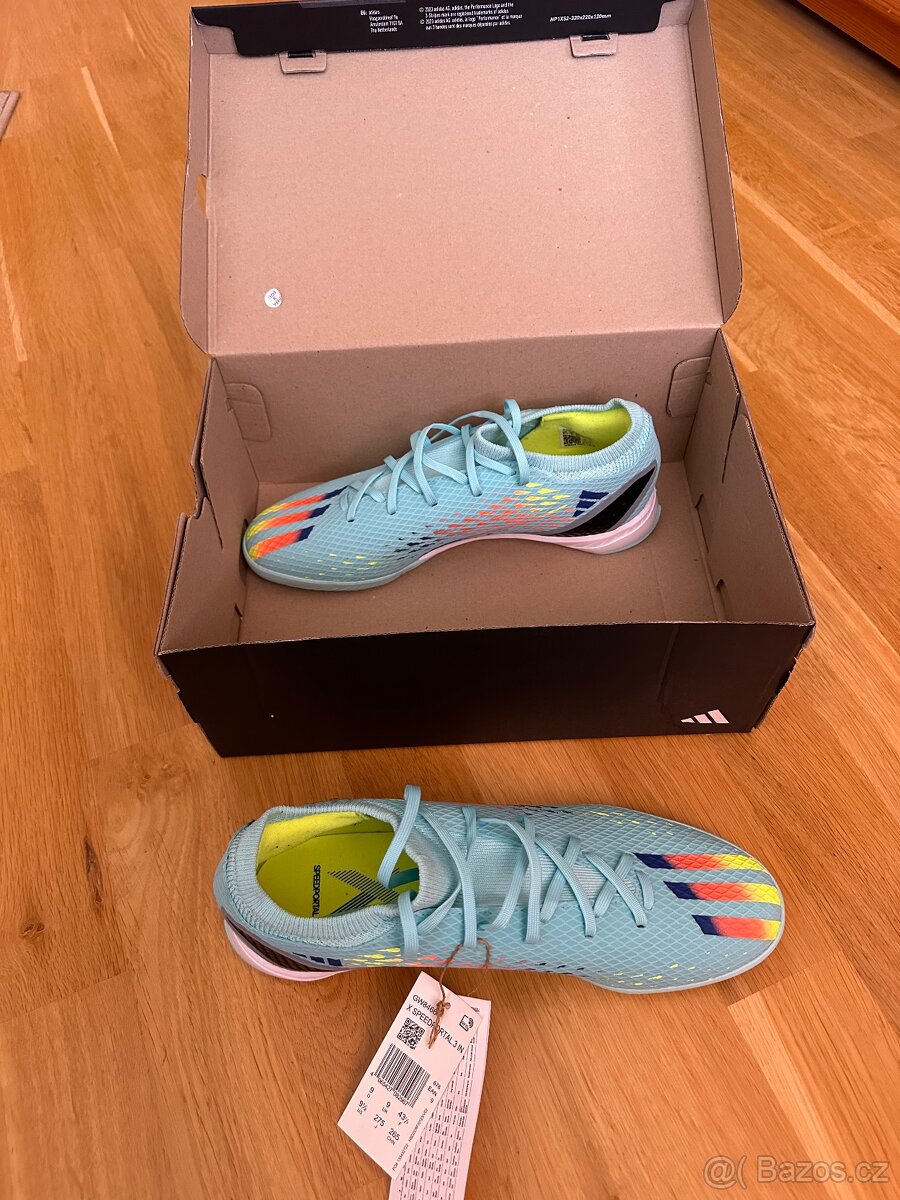 Prodám sálové tenisky Adidas
