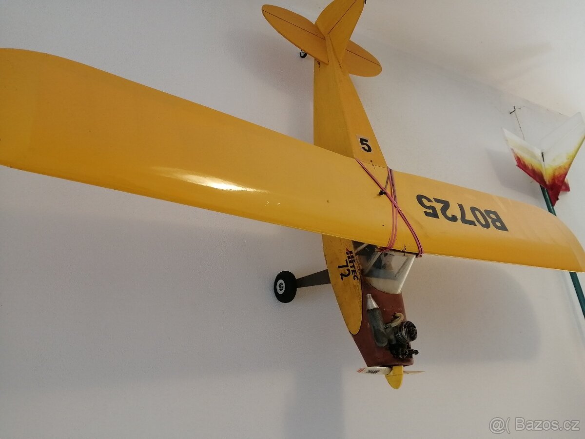 Prodám RC modely letadel a příslušenství