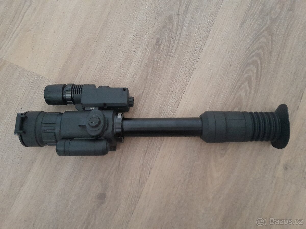 Prodám - Noční vidění Yukon Photon XT - 4.6x42 S