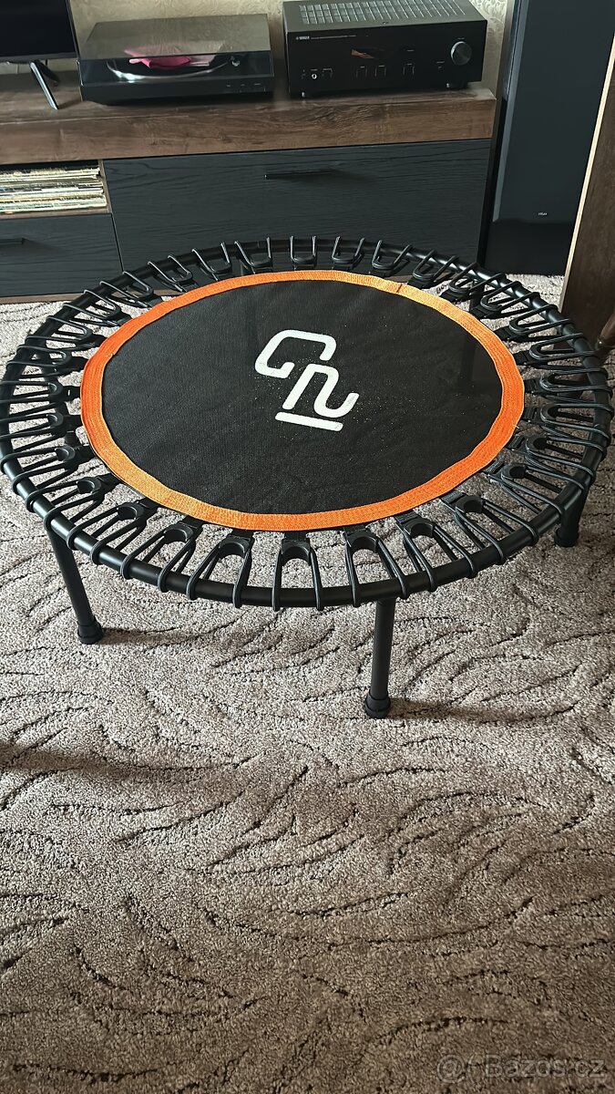 Trampolína