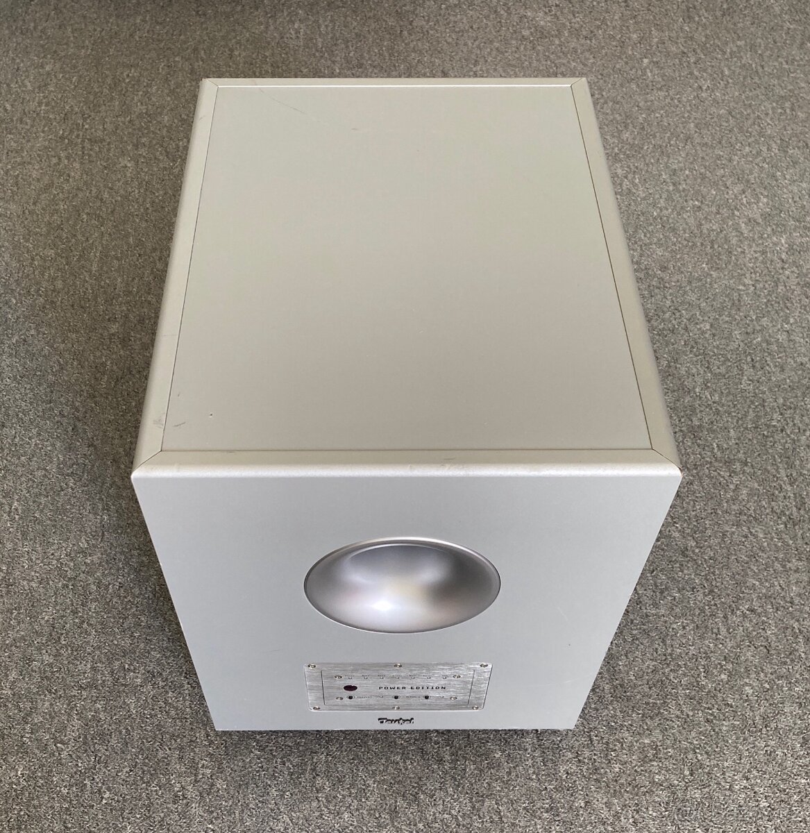 Subwoofer + dálkové ovládání TEUFEL CEM 500 SW