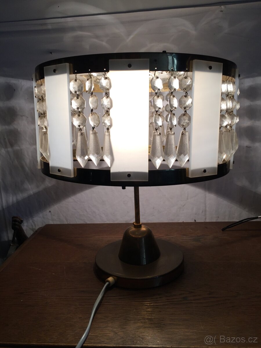 Retro stolní lampa s ověsky