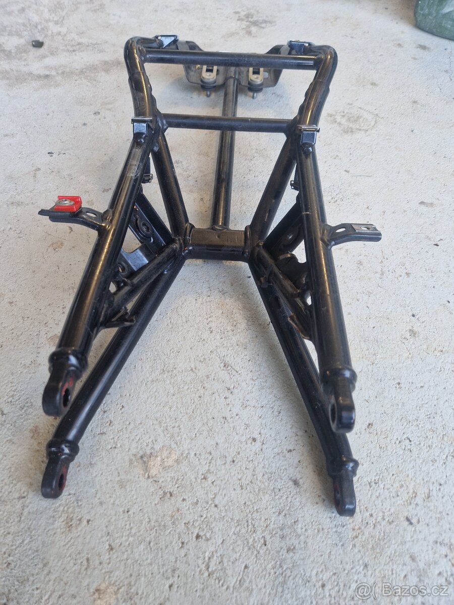 ducati 1098 horní rám