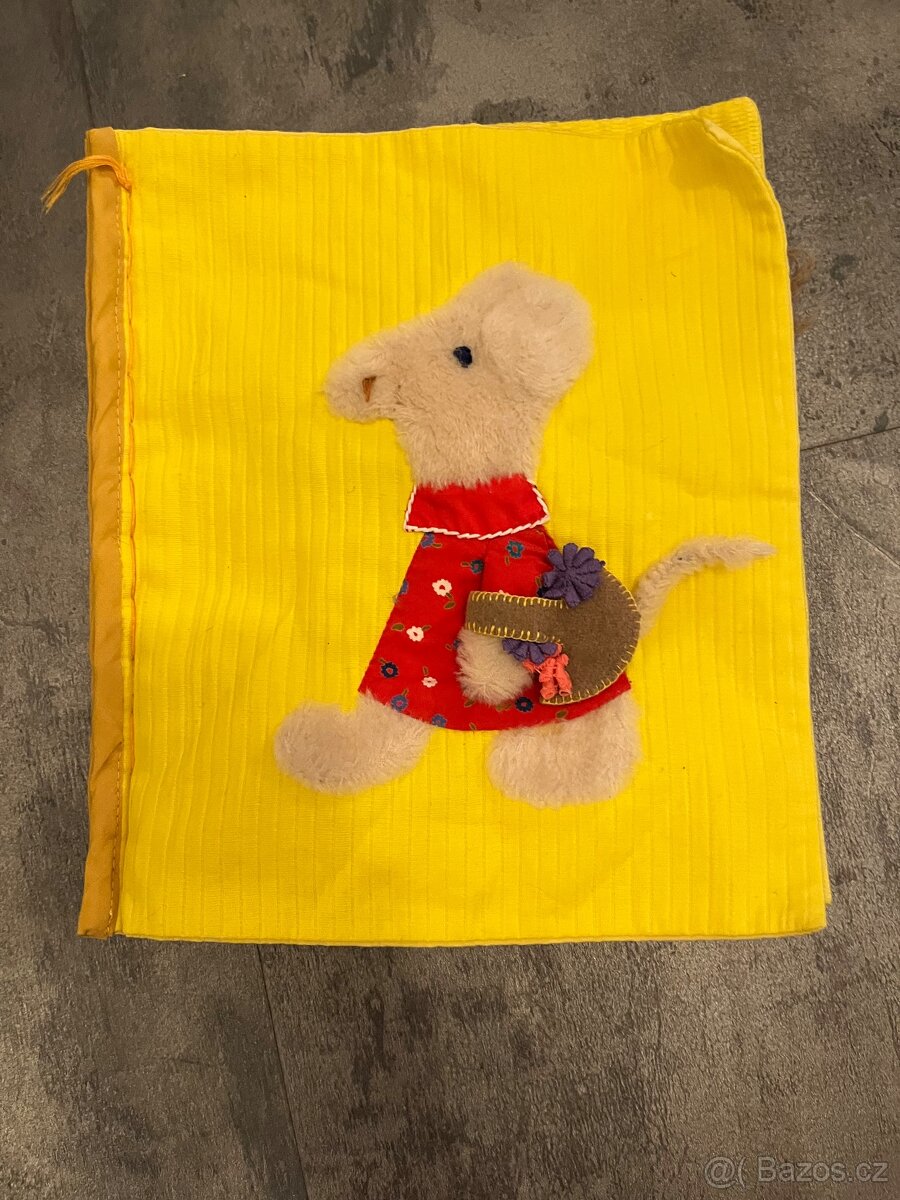 Látková knížkaka s prvky Montessori, zvuky, hmat