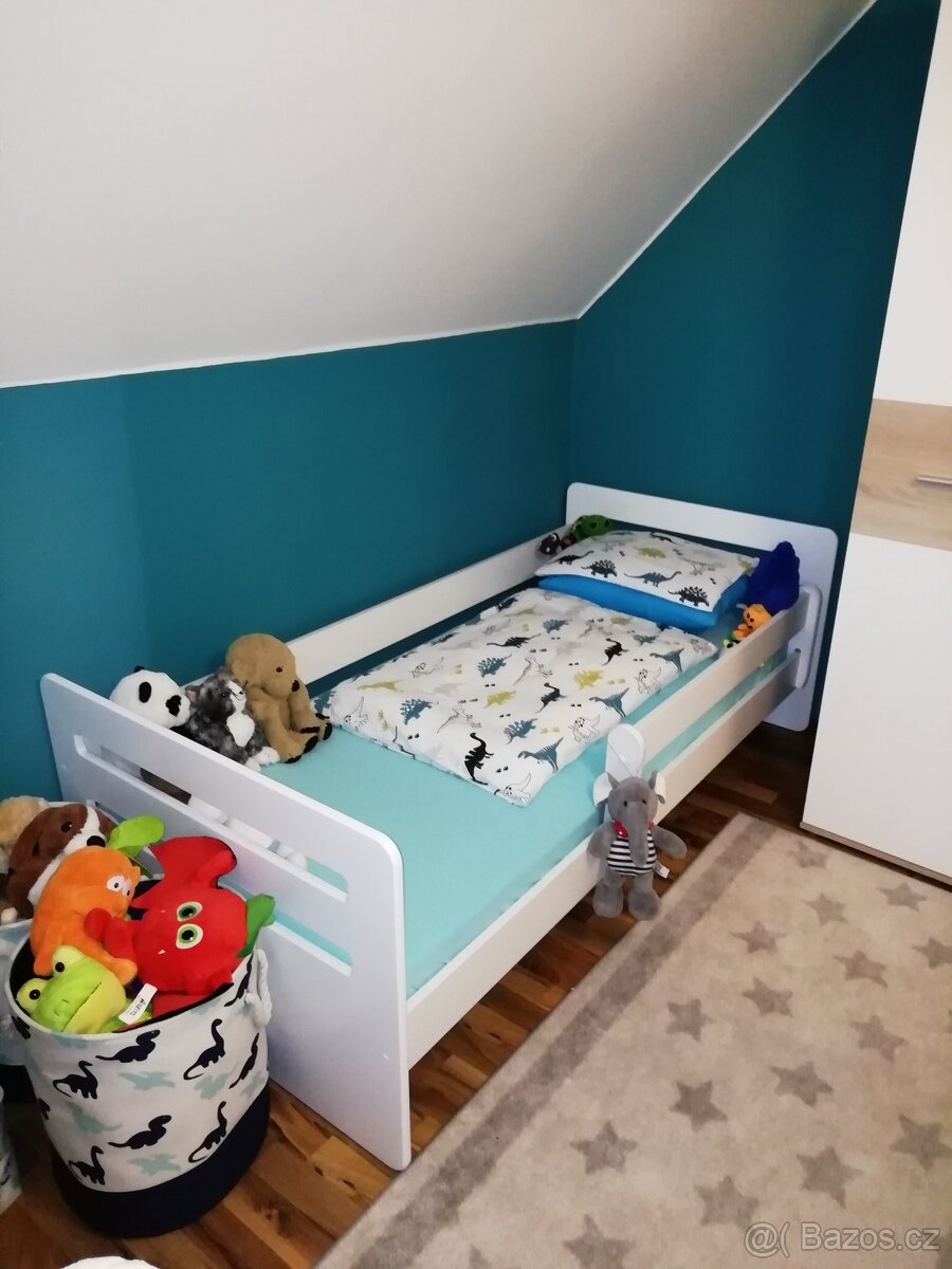 Postel na prodej