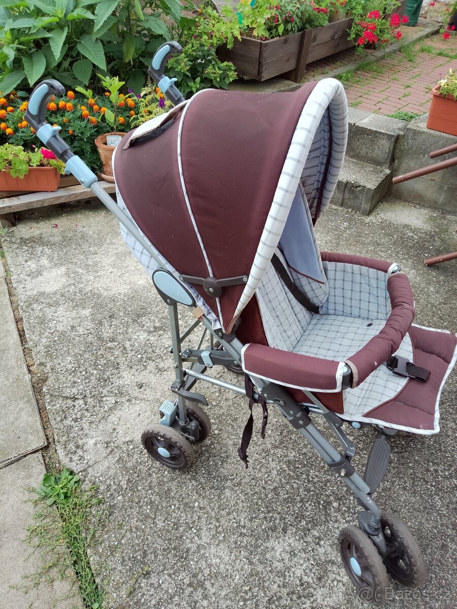 Golfky a auto sedačka