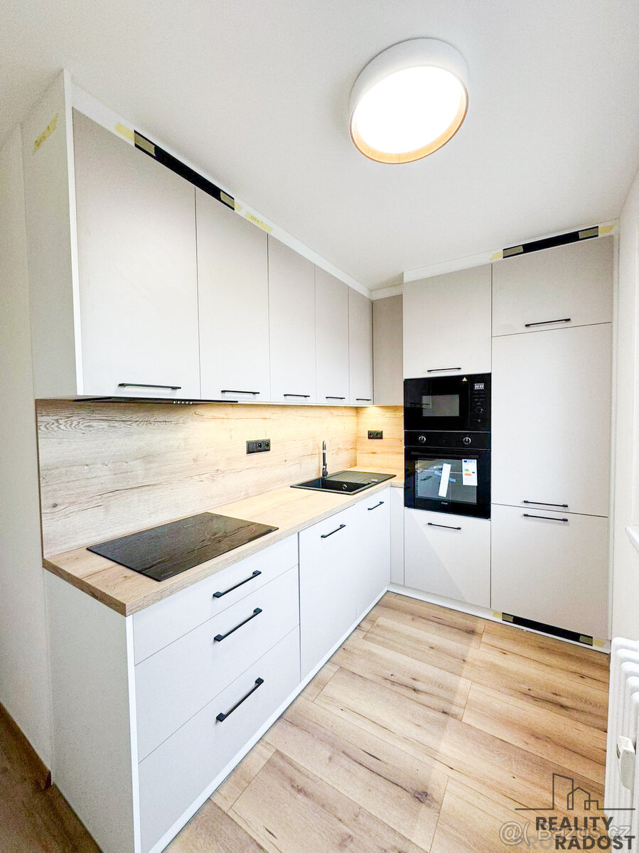 Prodej bytu 2+1 v osobním vlastnictví po kompletní moderní r