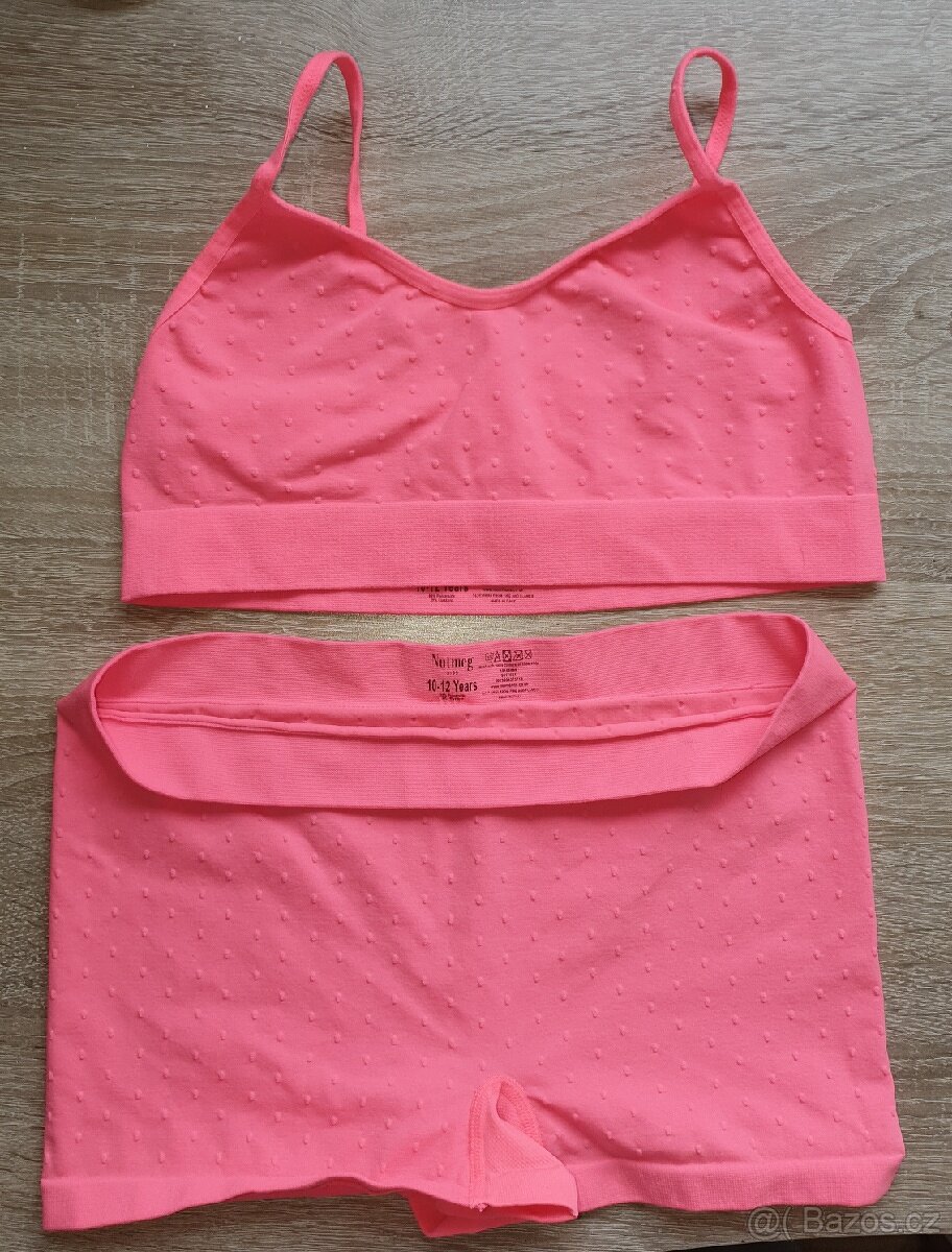 Dívčí sportovní souprava NUT MEG