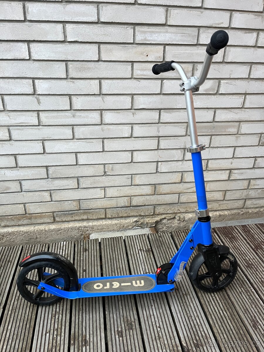 Zánovní koloběžka Micro Cruiser