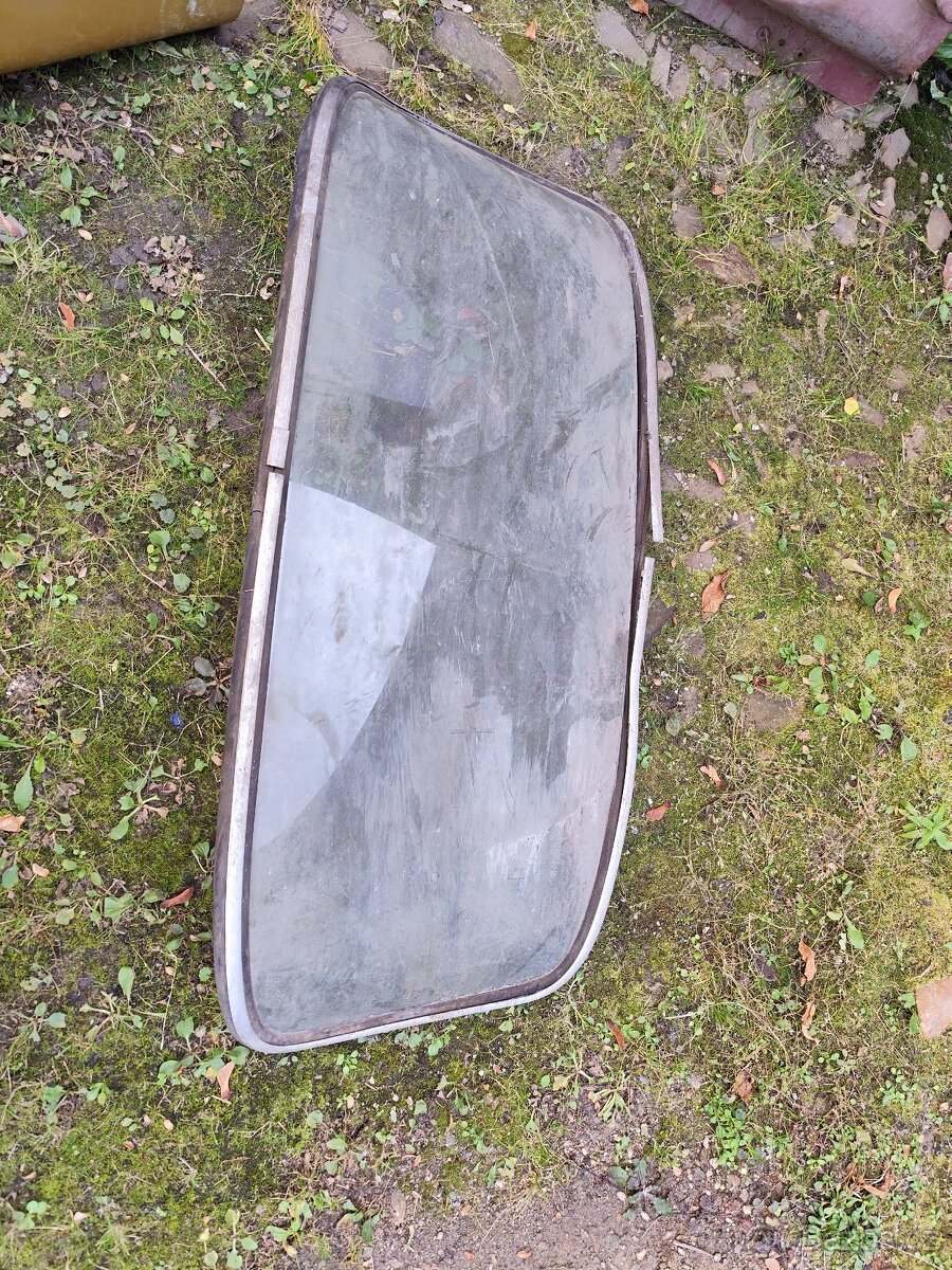 Škoda 1000mb