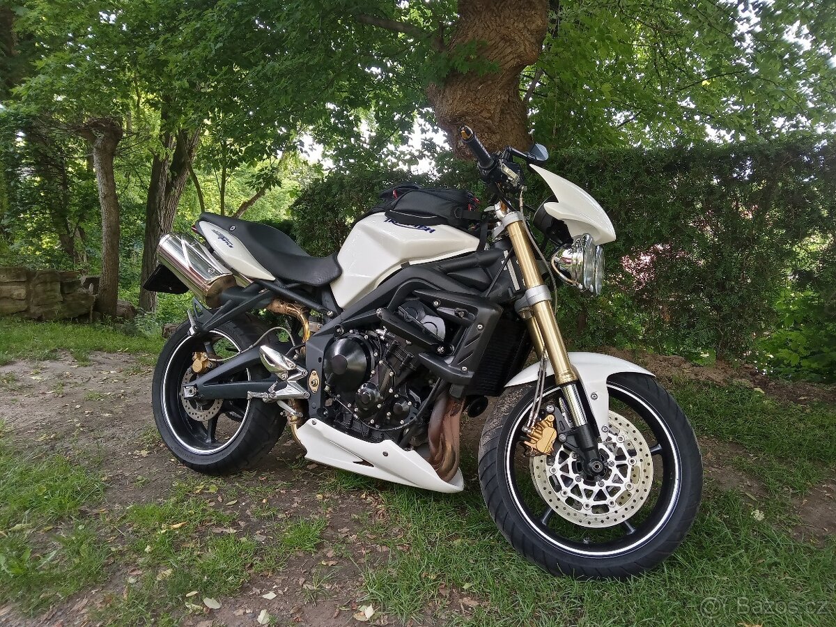 TRIUMPH STREET TRIPLE - nová cena,doplněné info.