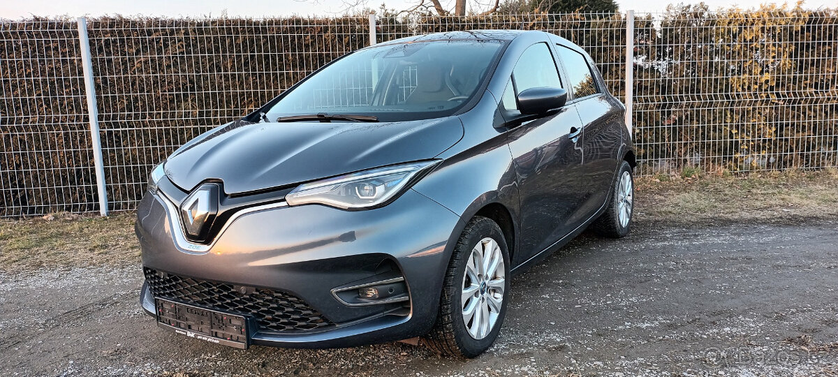 Renault Zoe 52kWh baterie, dojezd 300-400km, CCS rychlonab.