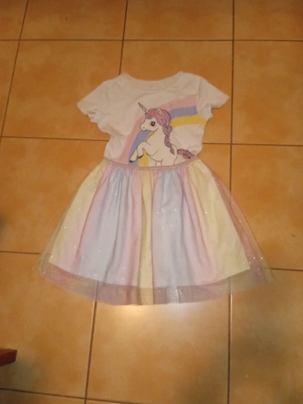 Šaty s jednorožcem zn. H&M vel. 122/128