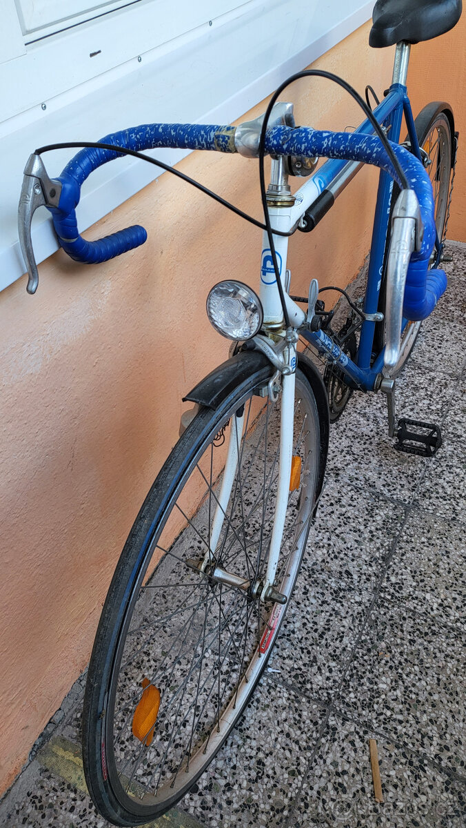 Jízdní kolo Favorit