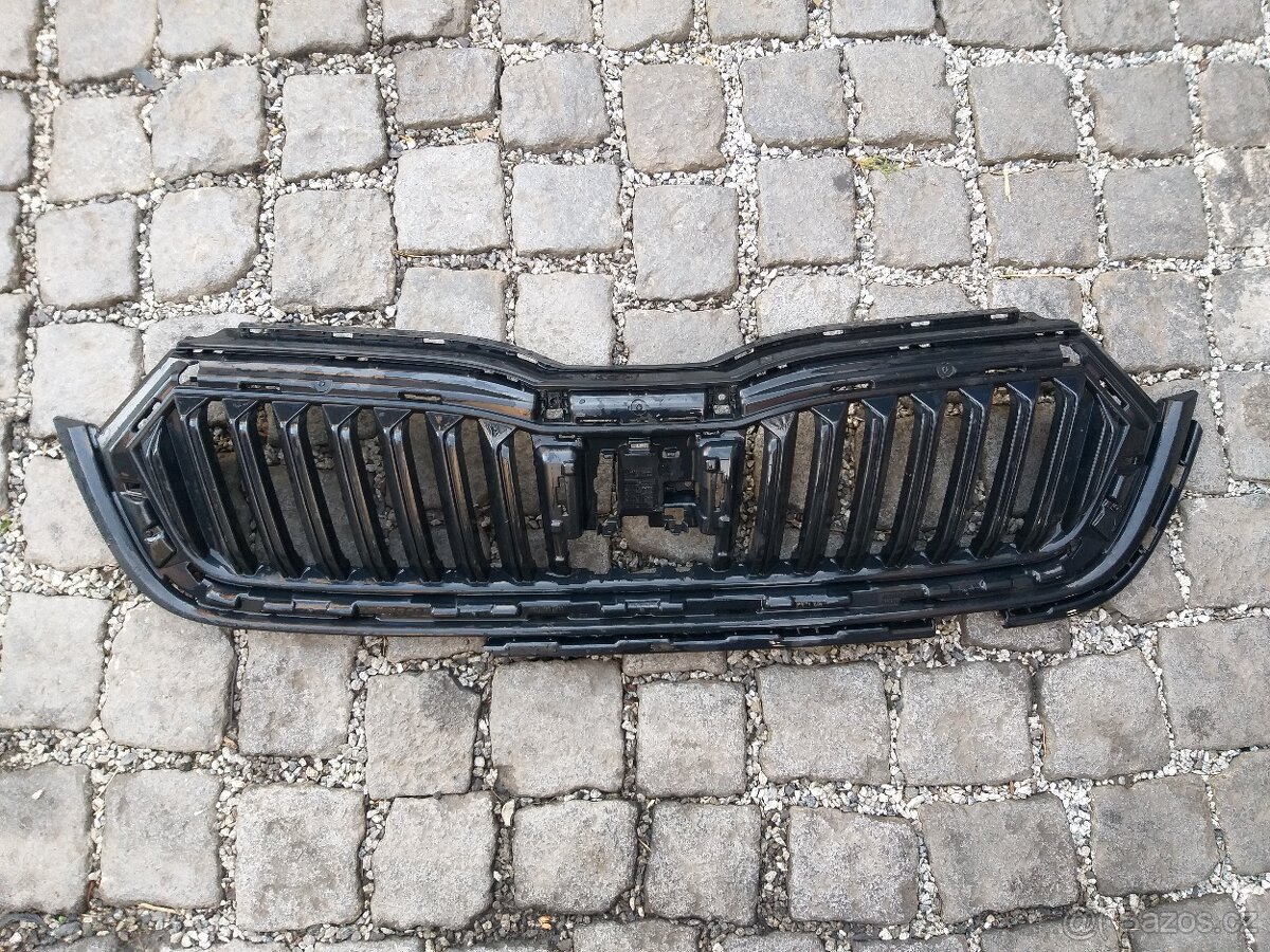 Škoda Octavia 4 maska