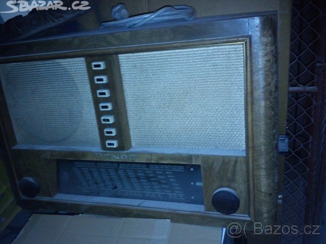 Staorožitné radio Mende