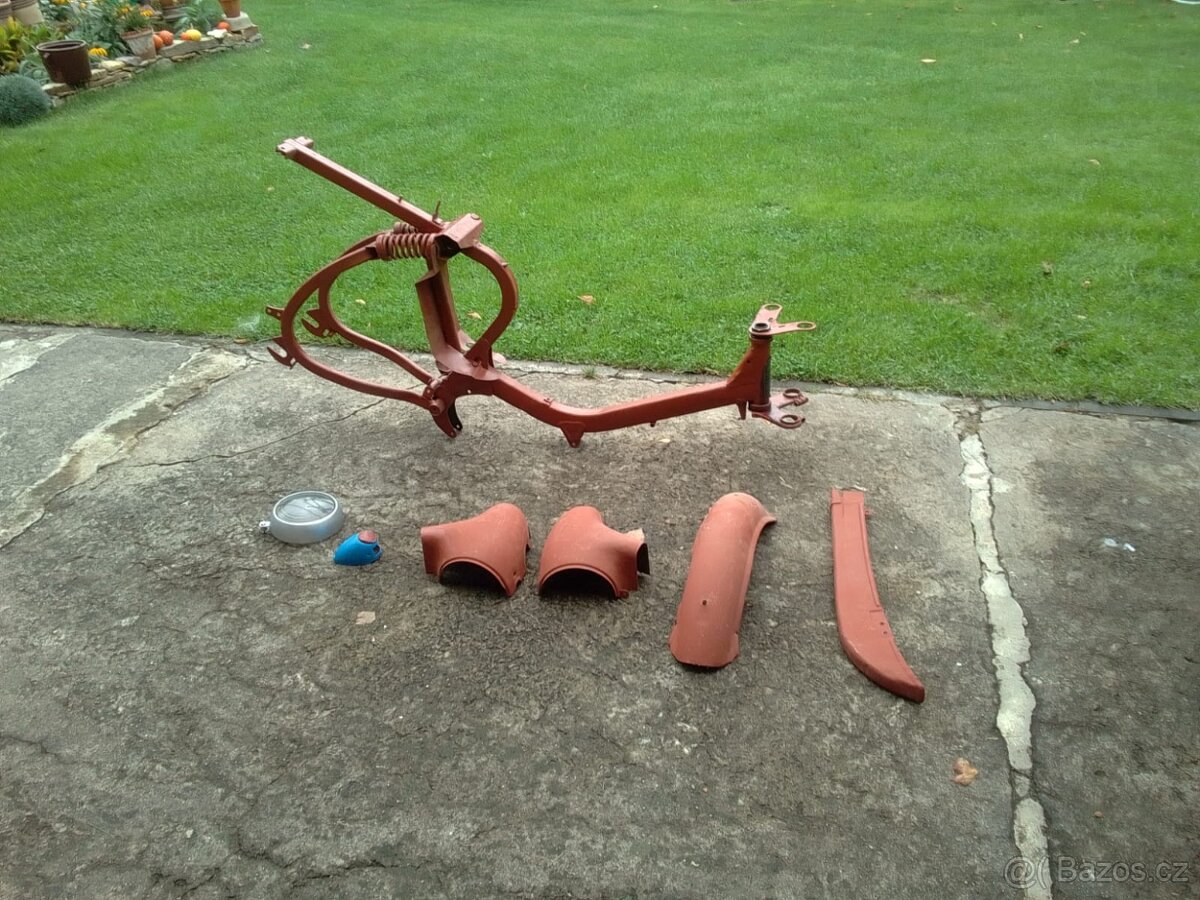 Rám a díly Jawa pionýr 555