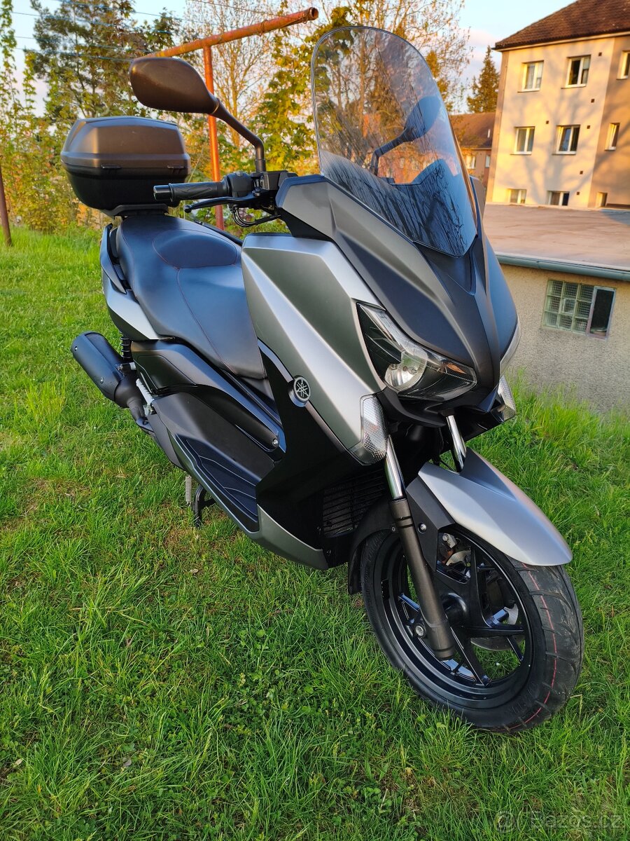 Yamaha X-Max 125i