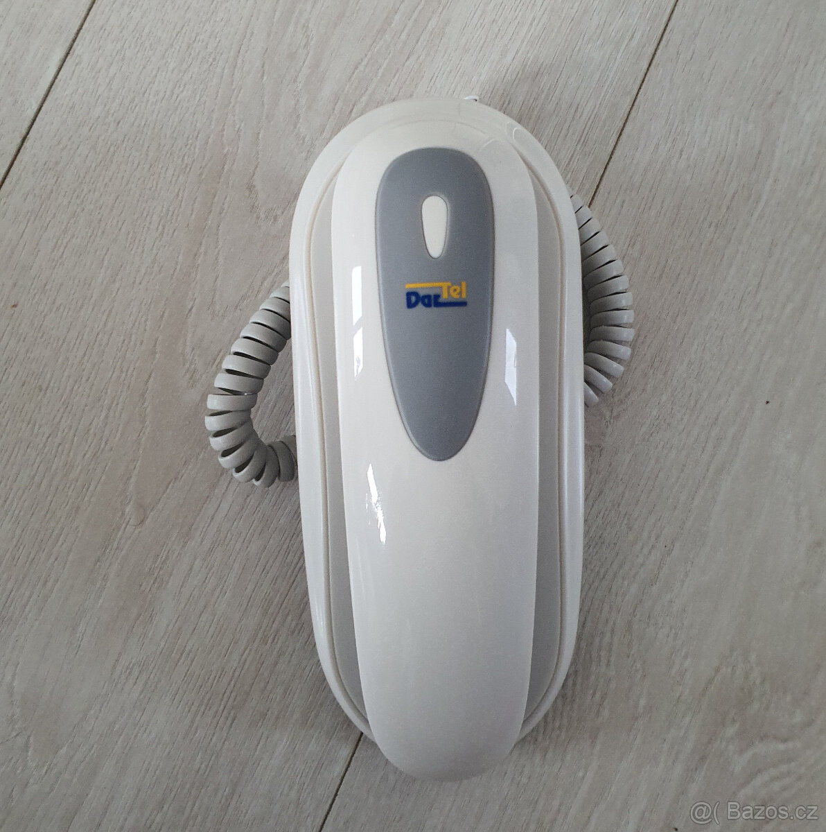 Stolní telefon, Dartel LJ 330