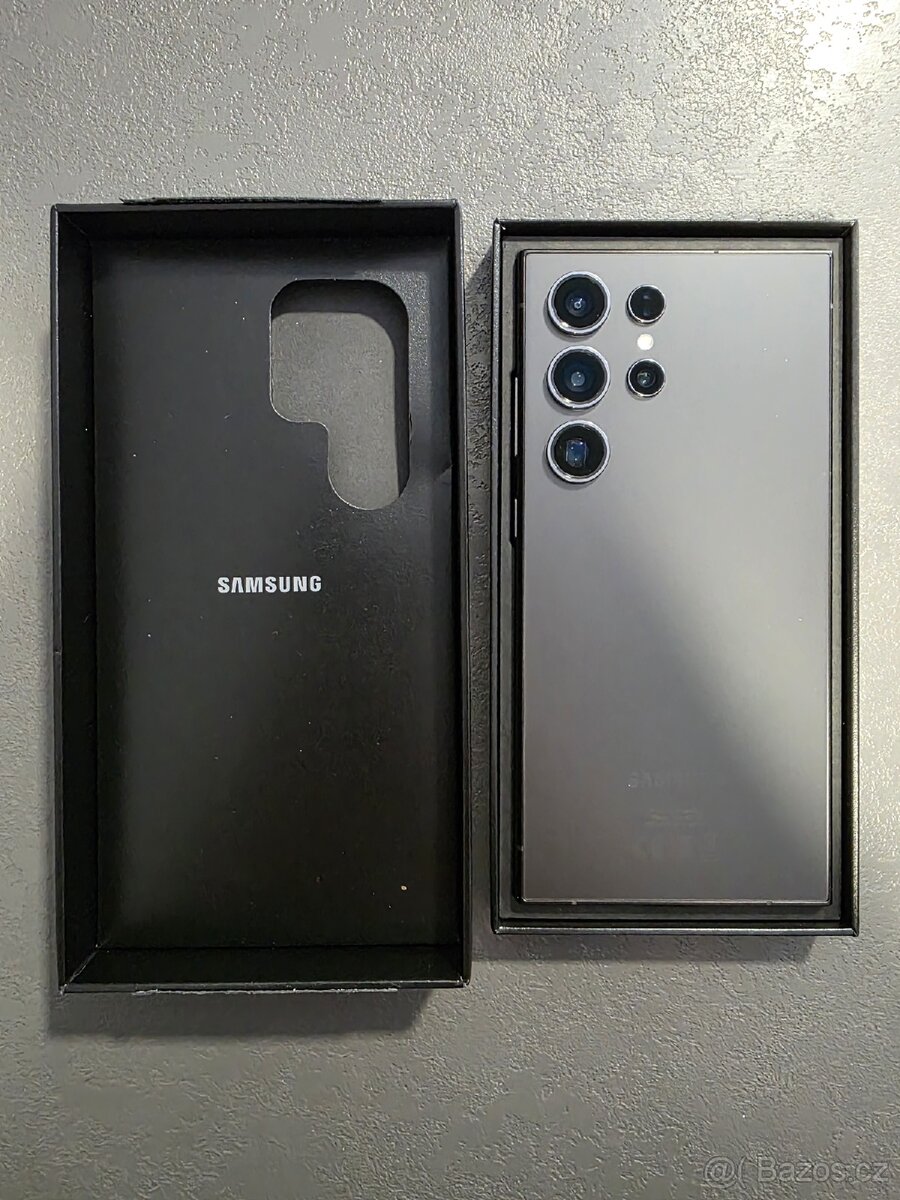 Samsung Galaxy S24 Ultra 1 TB, černá