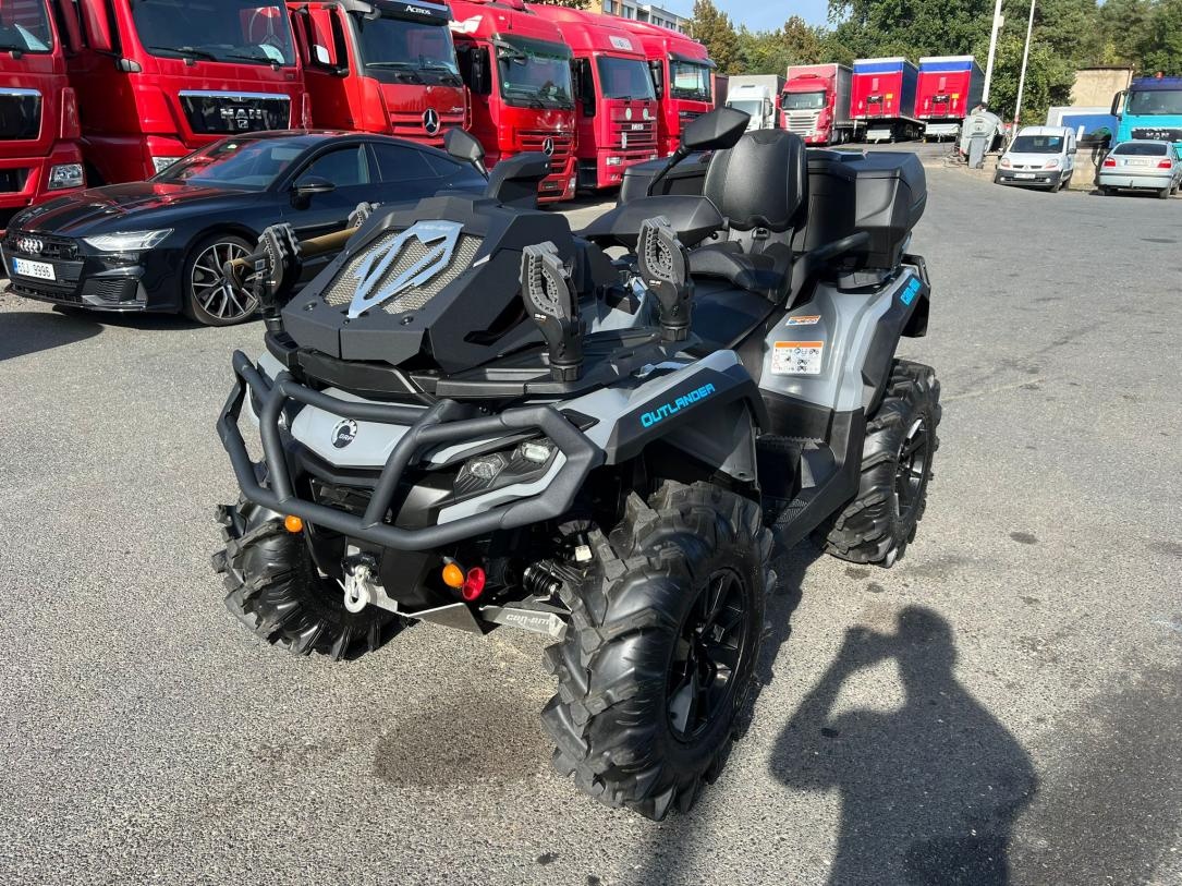 Can-Am Outlander 1000R DPS