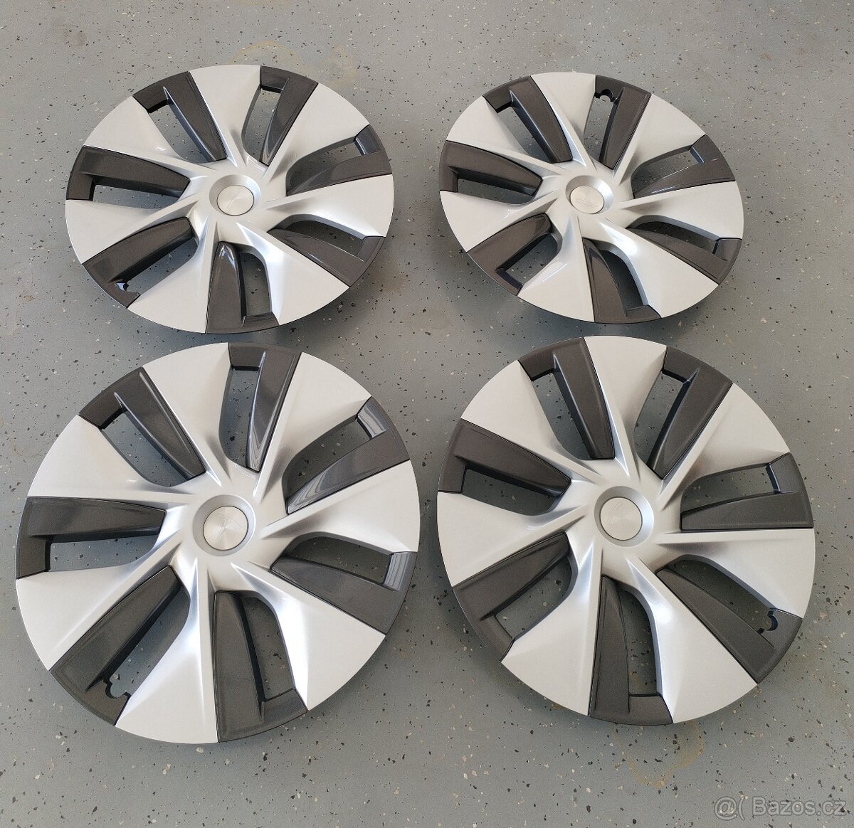 Kryty kolies Tesla model Y Gemini r19