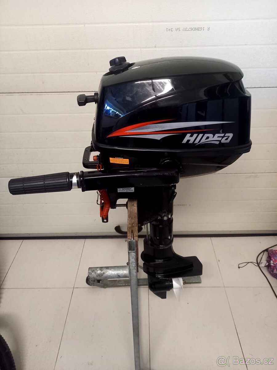 Prodám lodní motor HIDEA 5hp 4T